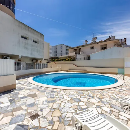 T2 Com Piscina - 150m Da Rocha Portavista * Portimão